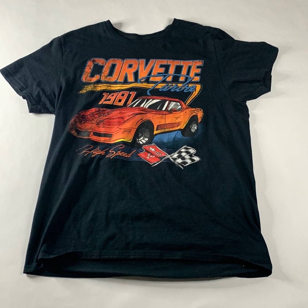 Graphic tee
